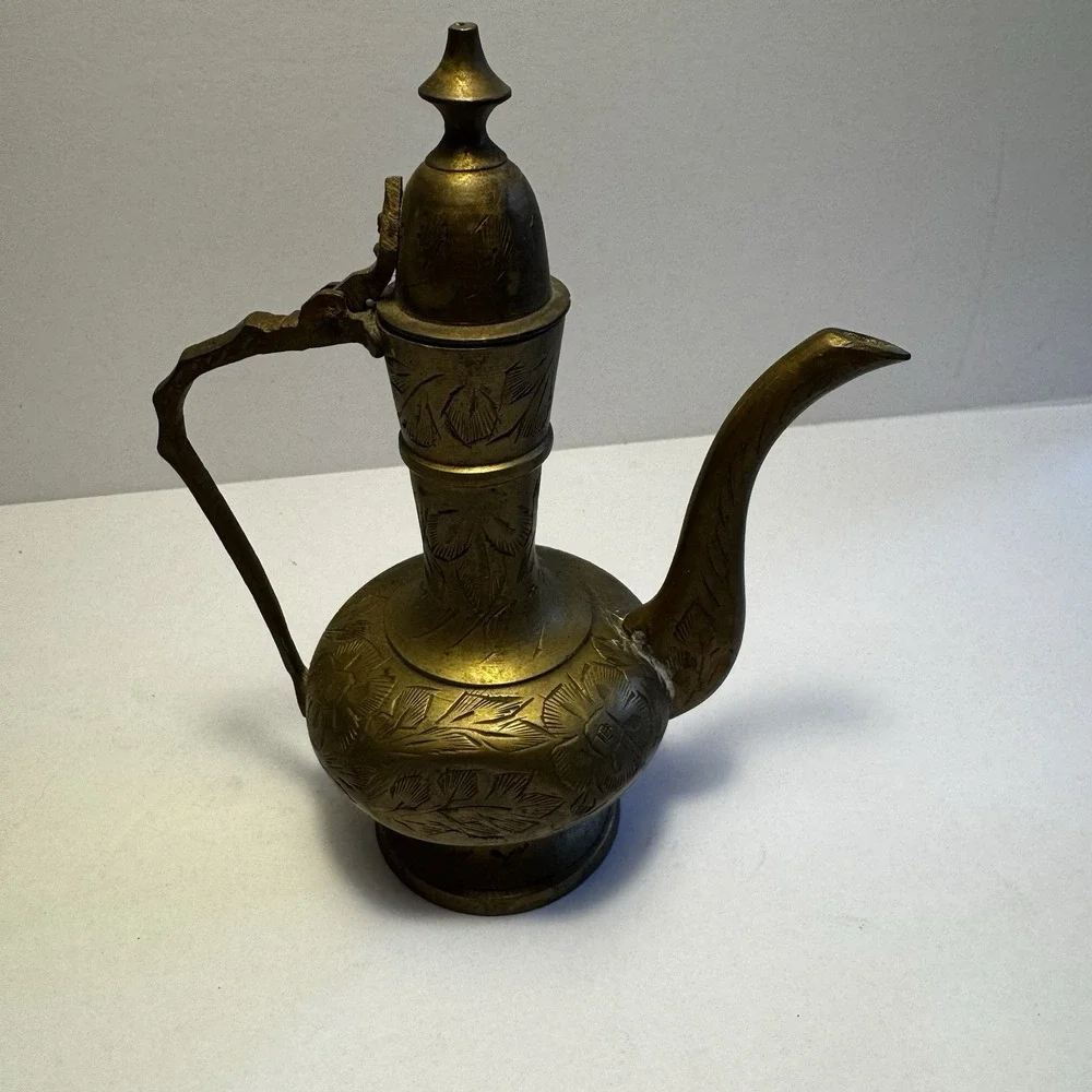 Vintage Mini‎ Brass Genie Oil Pitcher Etched Lid Decanter 6
